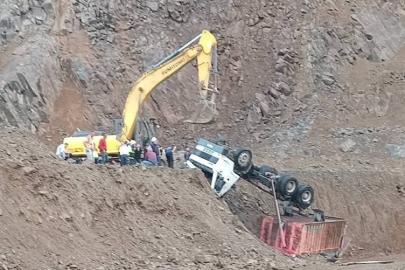 Ordu’da taş ocağında kamyon devrildi, sürücü hayatını kaybetti