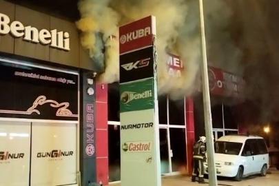 Ortağı cinayetten tutuklanan oto galeri kundaklandı, 5 araç küle döndü
