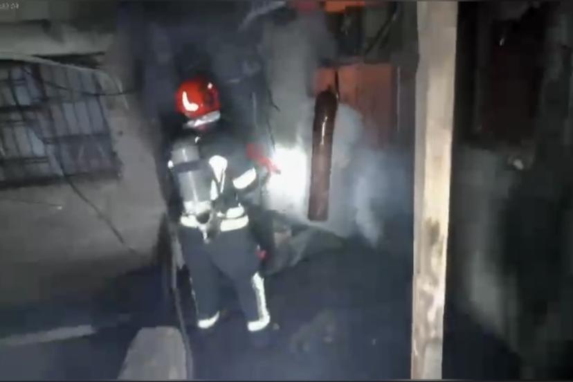 Osmaniye’de iki katlı ahşap binadaki yangın söndürüldü