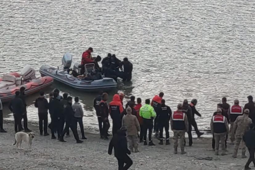 Otomobilin uçtuğu barajda kaybolan gencin cansız bedeni bulundu