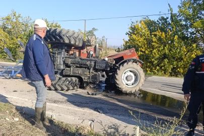 Otomobille çarpışan traktör ikiye bölündü