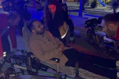 Parkta otururken tanımadığı şahıs tarafından bıçaklandı