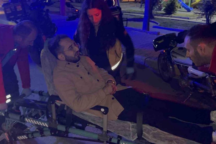 Parkta otururken tanımadığı şahıs tarafından bıçaklandı