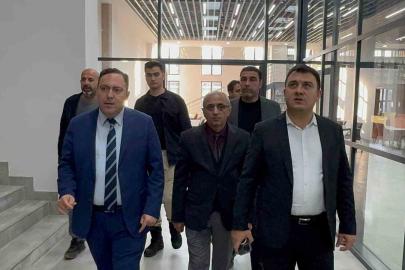 Patnos’ta modern halk kütüphanesi açılışa hazırlanıyor