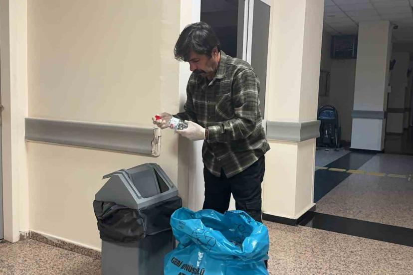 Plastikleri toplayıp umuda dönüştürüyor