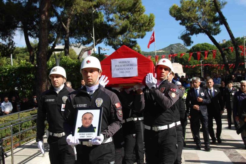 Polis memuru Çakıcı gözyaşlarıyla uğurlandı