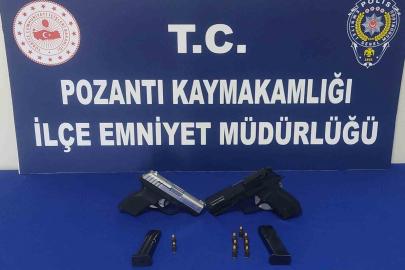 Polisin uygulamasında 2 tabanca ele geçirildi