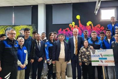 Polislerden özel çocuklara bowling sürprizi