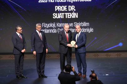Prof. Dr. Suat Tekin’e TÜSEB Aziz Sancar teşvik ödülü