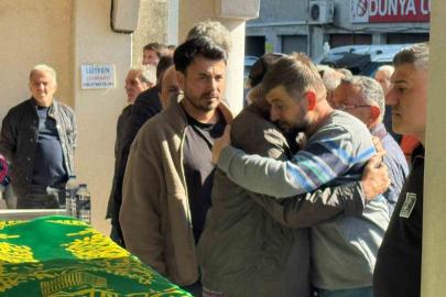 Rize’de kamyonetin çarptığı paramedik son yolculuğuna uğurlandı