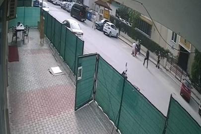 Rus uyruklu çiftin tartışması bıçaklı saldırıya döndü, o anlar güvenlik kamerasına yansıdı