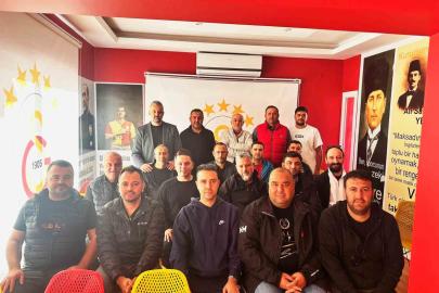 Salihli Galatasaray Taraftarları Derneği’nde Uğur Özçelik güven tazeledi