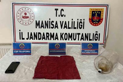 Salihli’de kaçan şüpheliden uç bonzai ele geçirildi