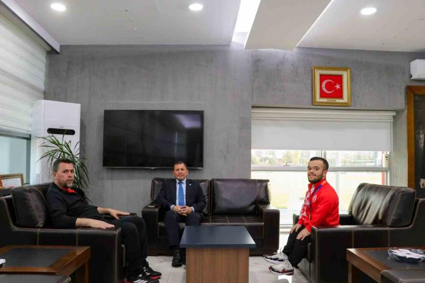 Şampiyondan İl Müdürü Kabakcı’ya ziyaret