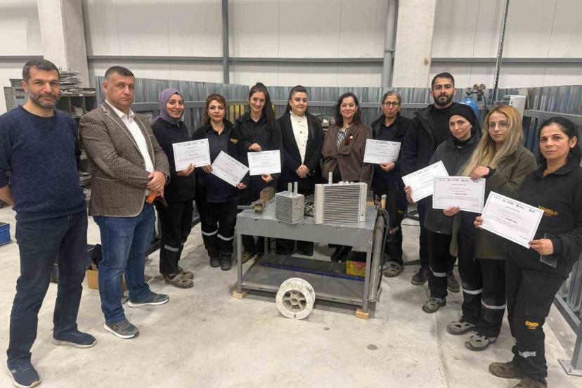 Sanayide kadın gücü: Çorum’da 15 kadın kaynakçı sertifikalarını aldı