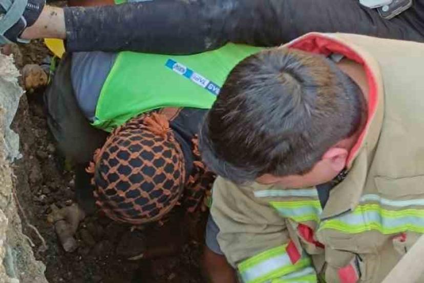 Şantiye alanında yaşanan göçükte mahsur kalan işçi kurtarıldı