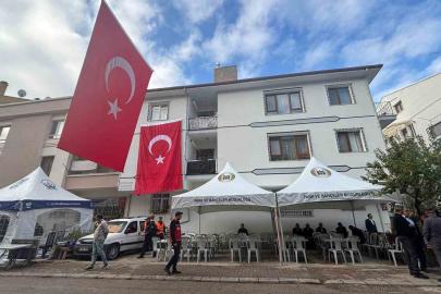 Şehit Pilot Cüneyt Kandemir’in baba ocağına ateş düştü