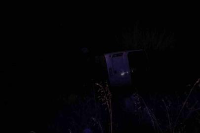 Siirt’te işçileri taşıyan otobüs devrildi: 17 yaralı