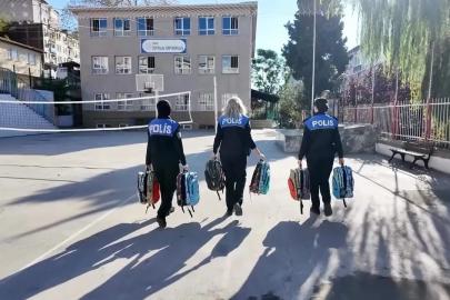 Sinop polisinden öğrencilere eğitim seti desteği