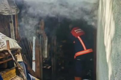 Sinop’ta odunlukta çıkan yangın korkuttu