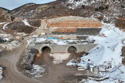 Sivas’ta 12 yıldır yapımı süren tünelin bu yıl da hizmete açılamayacağı öğrenildi