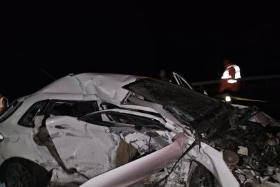 Sivas’ta iki otomobil çarpıştı: 1 ölü, 2 yaralı