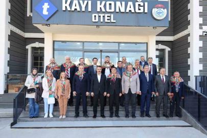 Söğüt, İpekyolu Belediyeler Birliği toplantısına ev sahipliği yaptı