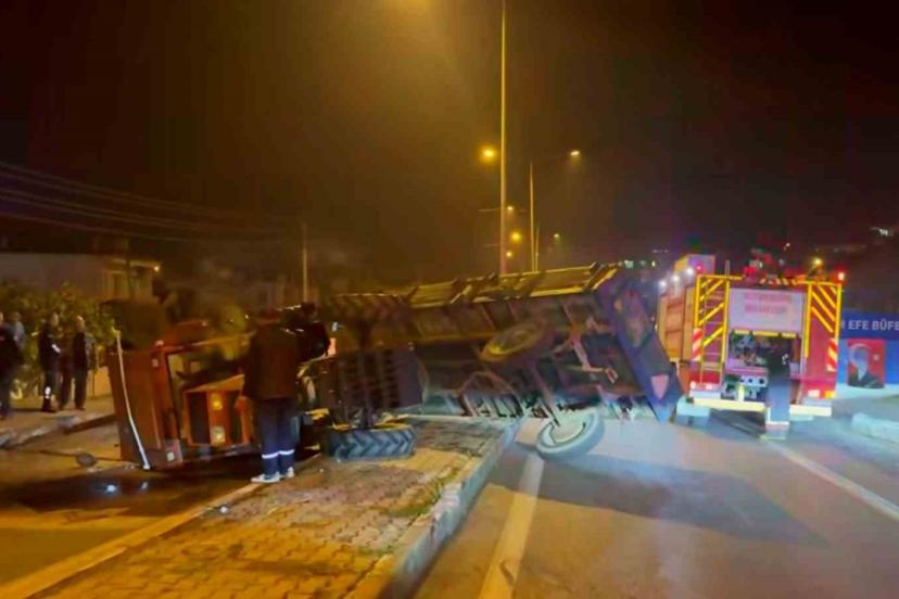 Söke’de traktör devrildi: 1 yaralı