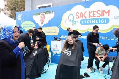 Sosyal medya fenomeni kardeşler engelli bireylerle Saç Kesim Etkinliği düzenledi