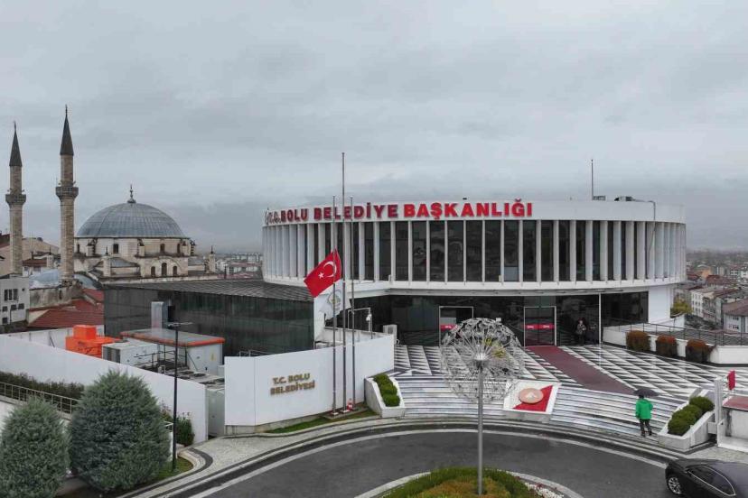 Tanju Özcan: "Bolu’da 3 gün boyunca tüm eğlence etkinlikleri iptal edildi"