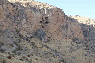 Tarihi Ansır Mağaraları korku mağarasına dönüştü