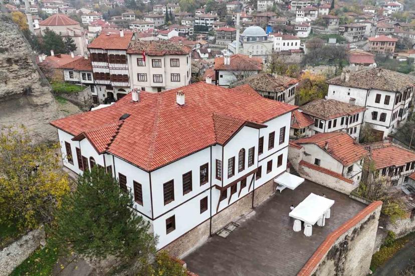 Tarihi rüştiye binası "Kalealtı Eğitim ve Kent Tarihi Müzesi"ne dönüştü