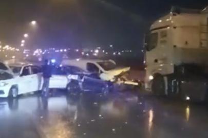 Tarsus-Adana-Gaziantep Otoyolu’nda 12 aracın karıştığı zincirleme kaza: 13 yaralı