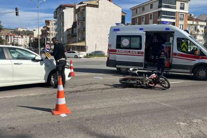 Tavşanlı’da otomobil ile motosiklet çarpıştı: 2 yaralı