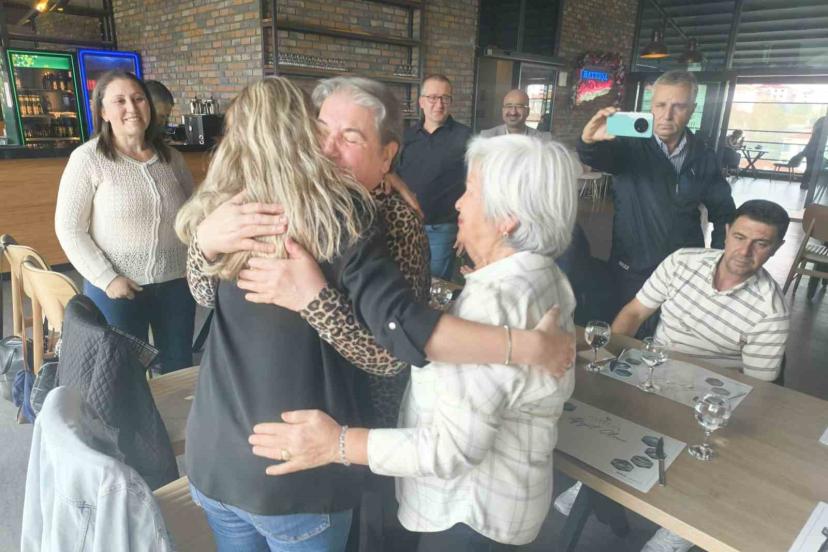 Tekirdağ’da 33 yıl sonra ilkokul öğretmenleriyle buluştular: Duygu dolu anlar yaşandı