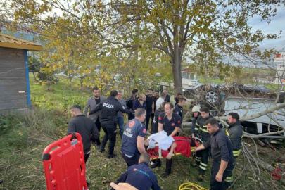 Tekirdağ’da yolcu minibüsü ile çarpışan pikap takla attı: 2 yaralı