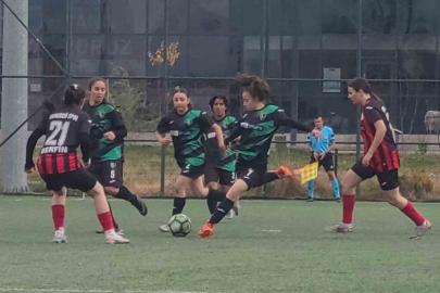 TFF Kadınlar 2. Lig: Vangücü SK:  4 - Kahramanmaraş Anadolu SK:  2