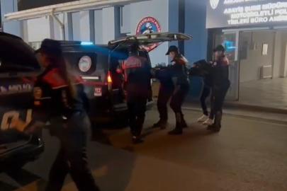 Ticari araçtan bin 567 adet uyuşturucu çıktı: 2 kişi tutuklandı