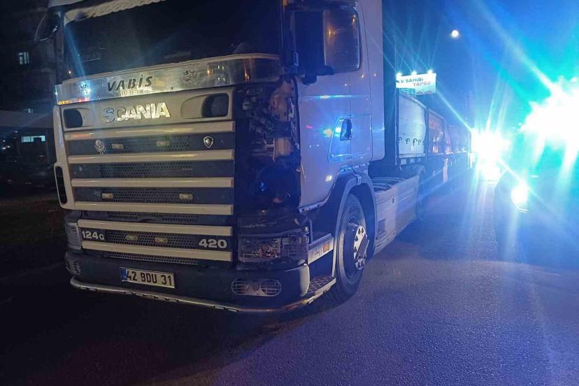 Tırın çarptığı kadın ağır yaralandı