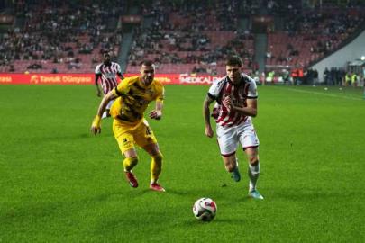 Trendyol Süper Lig: Samsunspor: 0 - Eyüpspor: 0 (Maç devam ediyor)