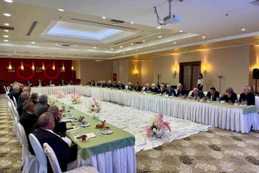 TŞOF Genel Başkanı Mehmet Yiğiner’in öncülüğünde esnafın nabzı Afyon’da tutuldu