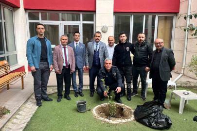 Turgutlu adliyesinde ağaçlandırma çalışması