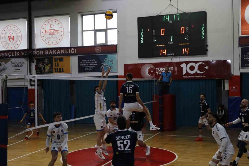 TVF Erkekler 1. Ligi: Düzce Belediyesi Spor Akademisi: 2 - Arkas Spor Kulübü: 3