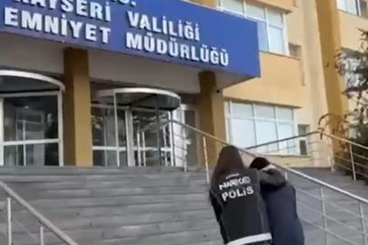 Uluslararası uyuşturucu madde ticareti yapan şüpheli midesinde uyuşturucuyla yakalandı