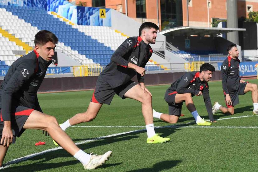 Ümit Milli Futbol Takımı, Ukrayna maçı hazırlıklarını tamamladı