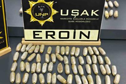 Uşak’ta midelerinde eroin taşıyan iki şüpheli tutuklandı