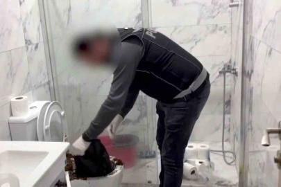 Uyuşturucu baskını film sahnelerini aratmadı: Klozete döktüler, saklamaya çalıştılar