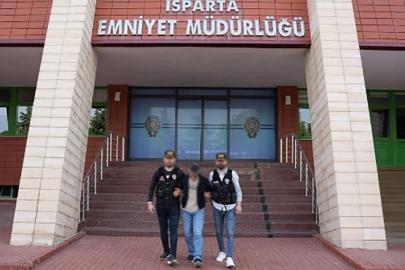 Uyuşturucu ticareti suçundan 8 yıl hapis cezasıyla aranan şahıs yakalandı