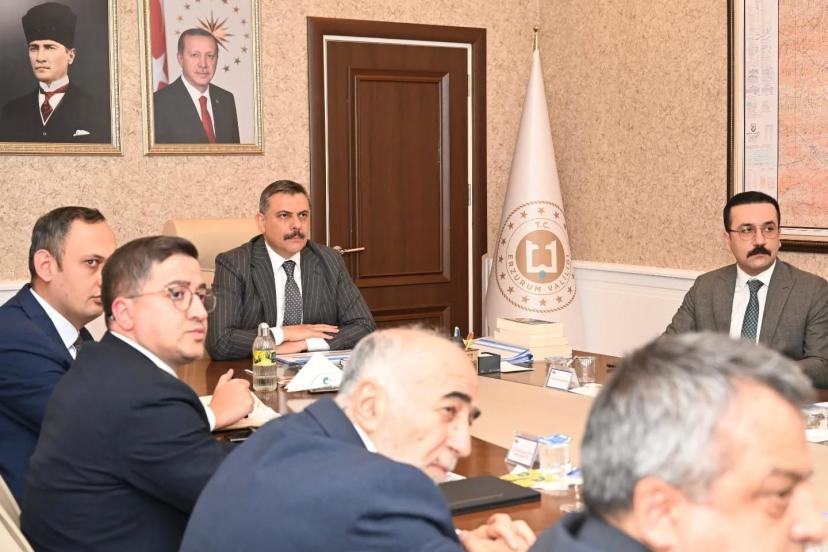 Uzundere’deki heyelan masaya yatırıldı