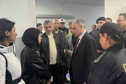Vali Özkan yaralı polis memuru Hatice Ünal’ı hastanede ziyaret etti